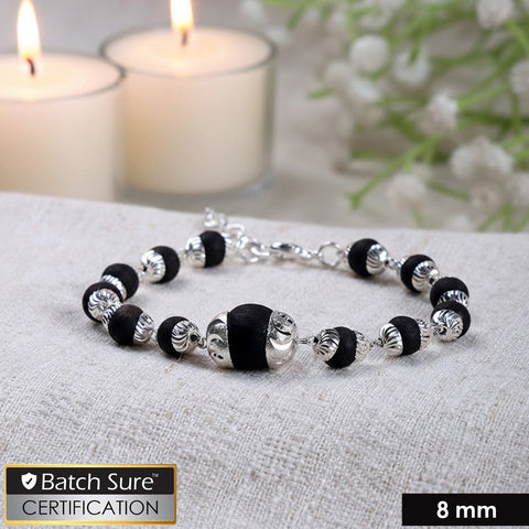 Govt. certified 8mm silver-plated Karungali bracelet featuring a big Karungali bead with polished traditional finish for spiritual and daily wear. India’s Largest Puja Accessories Brand- www.satvikworld.com