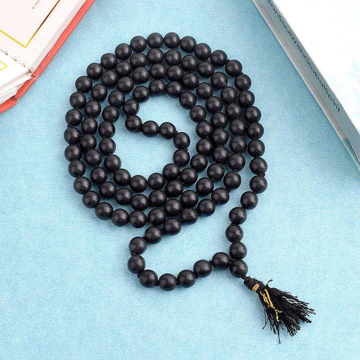 Hakik Jap Mala (Black Tourmaline) – A Protective & Grounding Mala for Energy Shielding, Stability, and Spiritual Growth. India’s Premium Hakik Jap Mala Store - www.satvikworld.com
