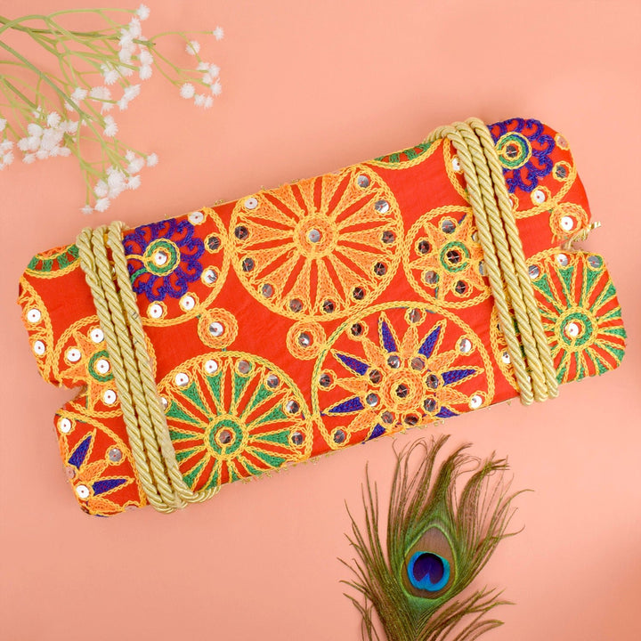 Traditional and elegant Jhula Patri for Teej, intricately designed for festive home and temple decoration. India’s Largest Pooja Accessories Brand – www.satvikworld.com