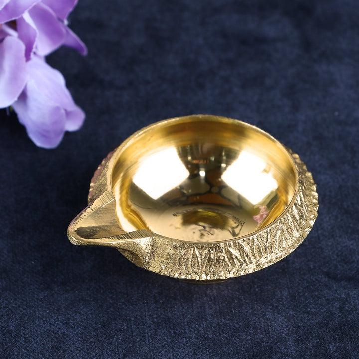 Beautiful Pure Brass Kuber Diya – Handcrafted traditional oil lamp in pure brass, symbolizing wealth and prosperity, ideal for Lakshmi-Kuber pooja and festive rituals. India’s Largest Pooja Accessories Brand – www.satvikworld.com